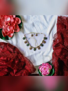 GOLDEN COLOURED TRADITIONAL INDIAN NECKLACE SET