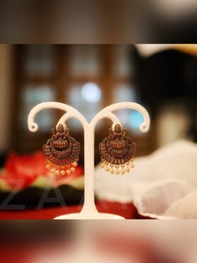 CHANDBALI EARRINGS WITH PEARL DROPS