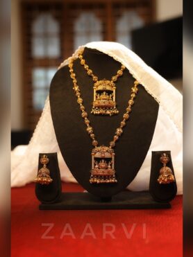 GOLDEN COLOURED TRADITIONAL TEMPLE DESIGN LAKSHMI DEVI NECKLACE SET